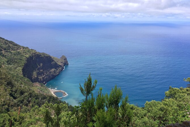 CABO GIRÃO (Half Day tour/3h) / Private Classic Car (4L). - Rural Madeira after the viewpoint