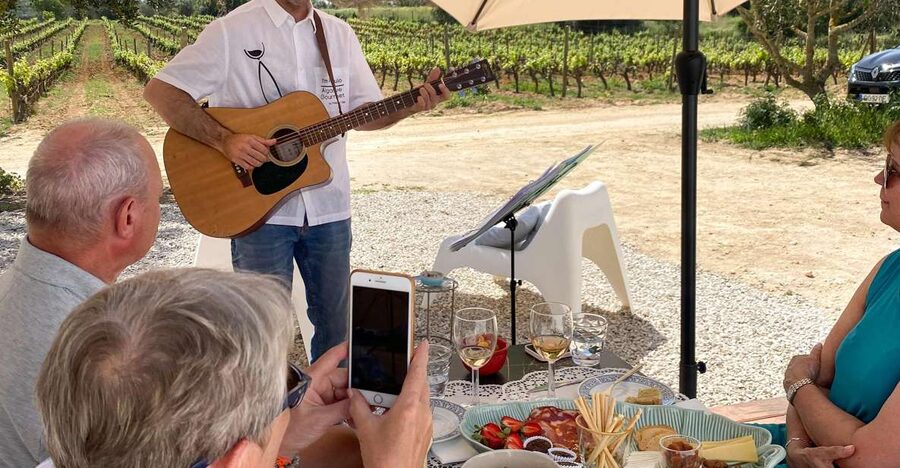 Carvoeiro/Portimão/Alvor: Wine Tour w/ Tasting, Tapas, Music - Four wines and four carefully matched tapas