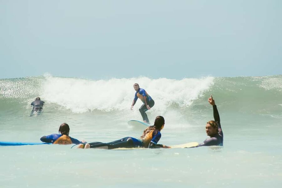 Cascais: Local Surf Experience - Small groups make the biggest difference