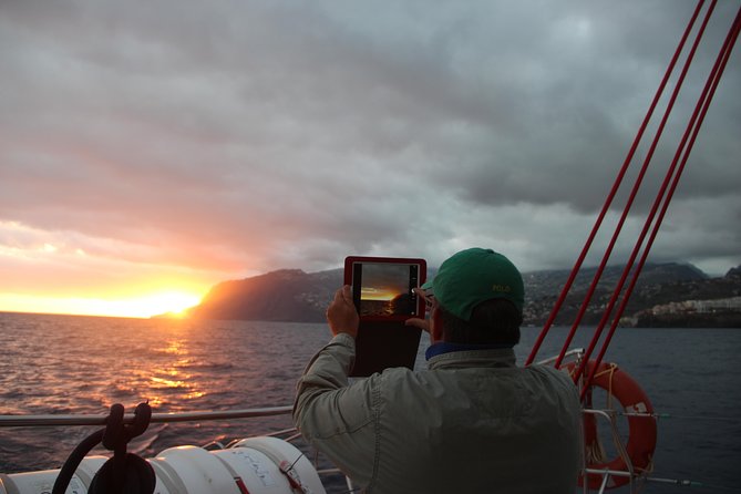Catamaran Sunset Cruise from Funchal - Comfort, weather, and the return to port