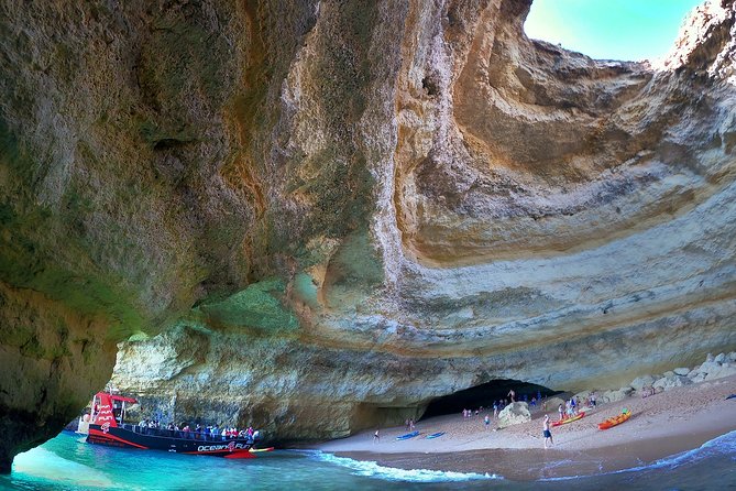 Catamaran Tour to Benagil Caves - Catamaran comfort versus a smaller replacement boat