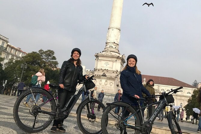 Central Lisbon E-Bike Tour - What the guide adds to the ride