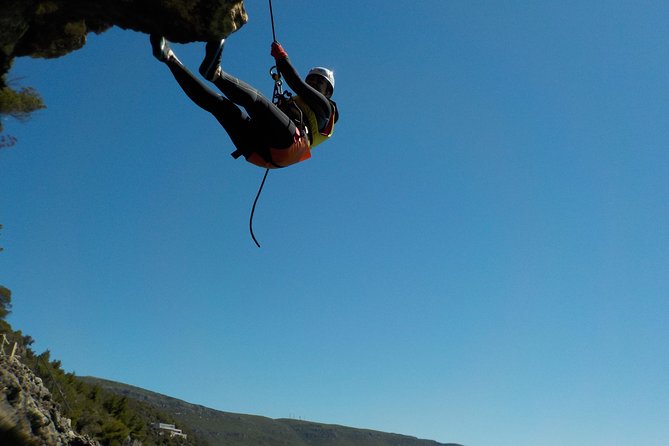 Coasteering at Portinho da Arrábida - Why Portinho da Arrábida makes a good coasteering base