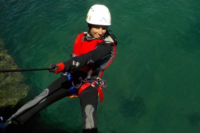 Coasteering at Portinho da Arrábida - The jumps are exciting, but you control the pace