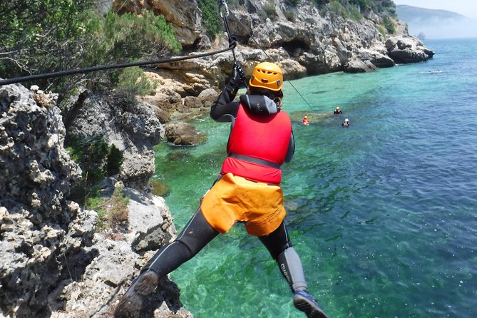 Coasteering at Portinho da Arrábida - Swimming and hiking keep the route varied