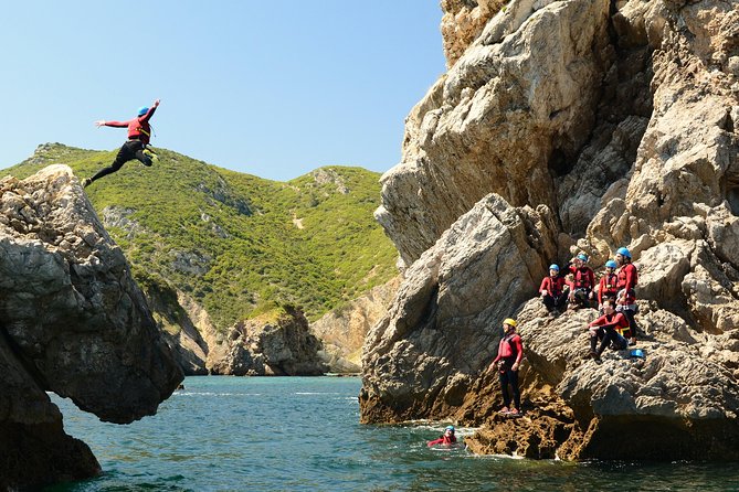 Coasteering in the Arrabida Natural Park (Lisbon region) - Why the Arrabida coast makes this worth doing
