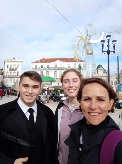 Coimbra: Guided tour with a local student - Santa Cruz Monastery: finish with city history and practical advice