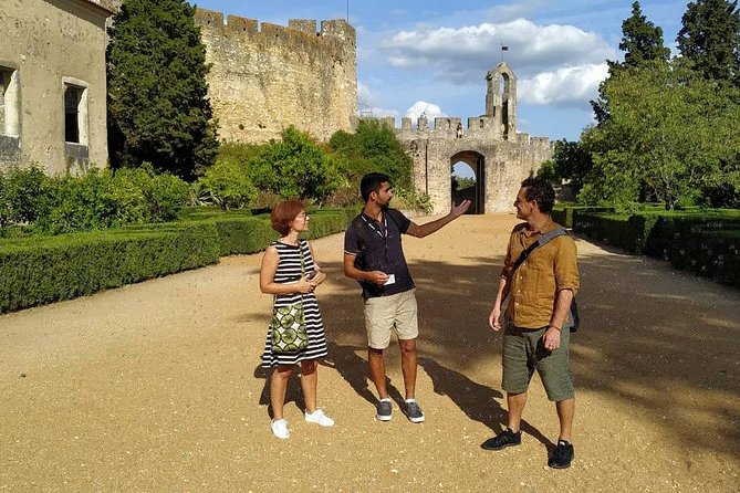 Convent of Christ Tour "Portugal in the Map" - Visit Tomar with a local guide! - Walking the castle wall and gardens first