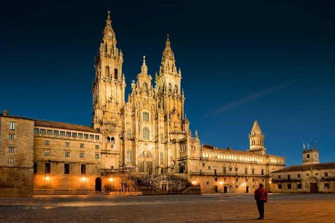 Day Trip from Porto to Santiago de Compostela and Valença - The 7:30 a.m. start and the ride north