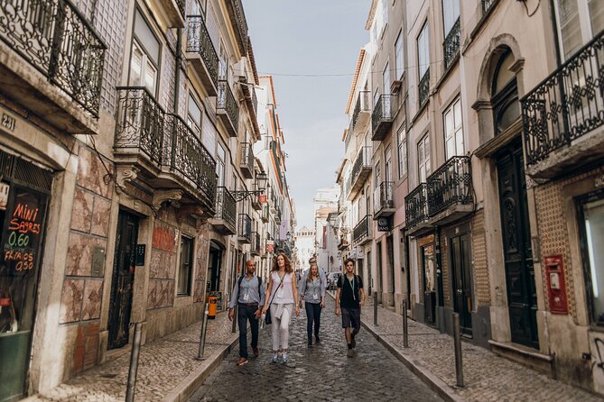 Devour Lisbon Bairro Alto Evening Food & Wine Tour - What the guides add to the evening