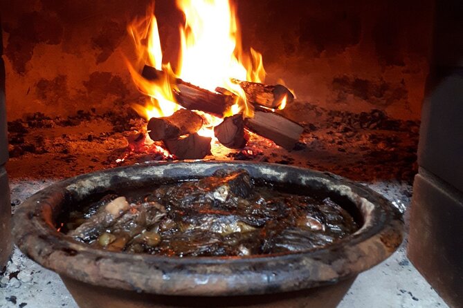 Dining Experience with local family - Why this dinner feels different from eating out