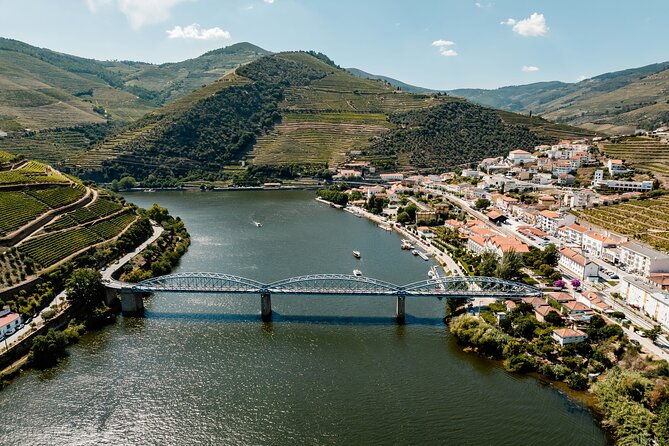 Douro Experience - Boat and Train Ride - Lunch and Wine Tasting - All Included - Wine, port, honey, and olive oil