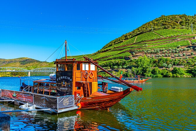 Douro Valley: Historical Sites, Wine Experience, Lunch & Cruise - Amarante’s Tâmega river and famous sweets