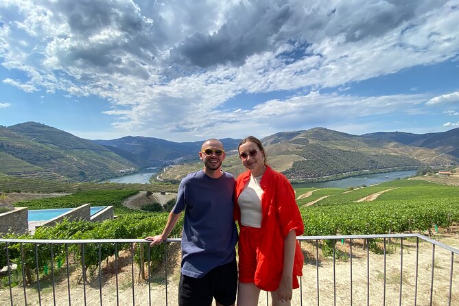 Douro Valley in a Tesla - Casal de Loivos and the view over the valley