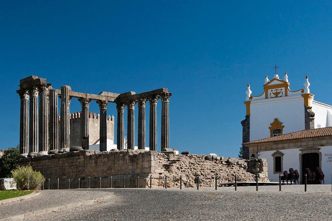 Évora and Monsaraz with Regional Wine Tasting from Lisbon - Crossing the Tagus and entering Alentejo country