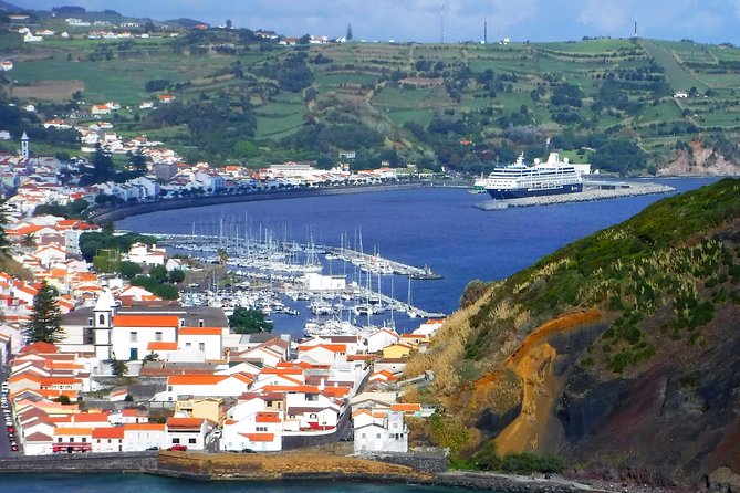 Faial Island: Full Day Tour – Nature and Local Culture - Free time at black-sand Praia do Almoxarife