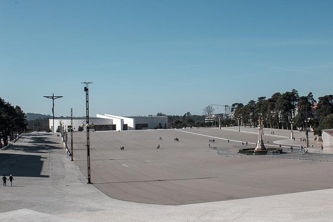 Faith and Heritage: Fátima, Batalha, Nazaré, Óbidos from Lisbon - Who should book this Lisbon day trip