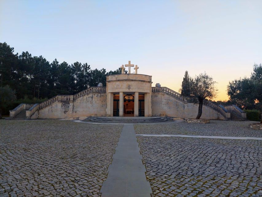 Fátima Private Tour: Shrine| Sacred Path |Shepherds House - The Parish Church and the baptism story
