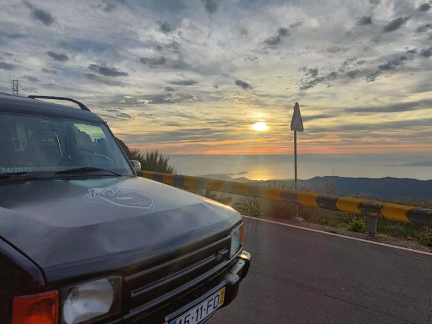 From 0 to 1818 meters to Pico do Arieiro Sunrise - Antonio and the guide experience