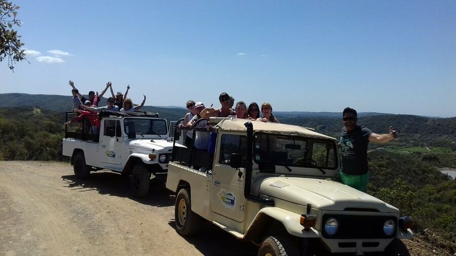 From Albufeira: 4x4 Off-Road Safari & Vineyard Wine Tasting - Viewpoints, villages, and the off-road ride