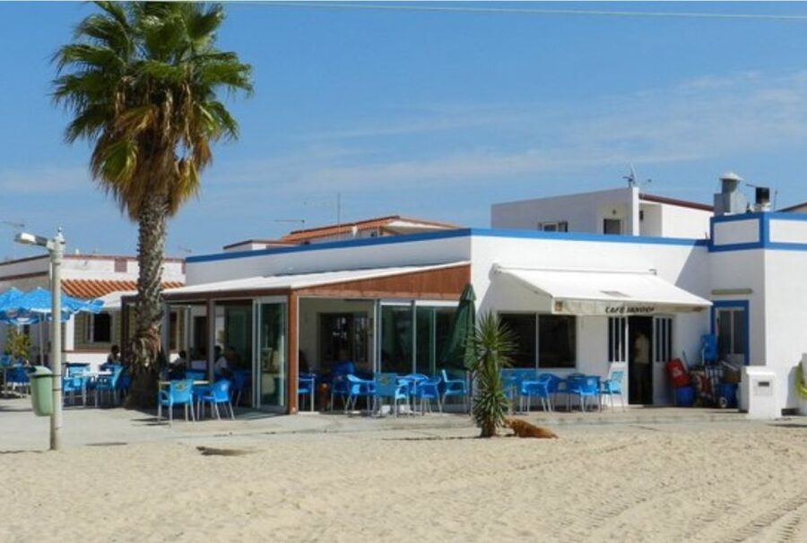 From Faro: 4 Stops, 3 Islands in Ria Formosa Catamaran Tour - What the $47 price really covers