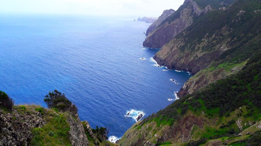 From Funchal: Machico to Porto da Cruz Larano Cliff Hike - The cliff section and what the path feels like