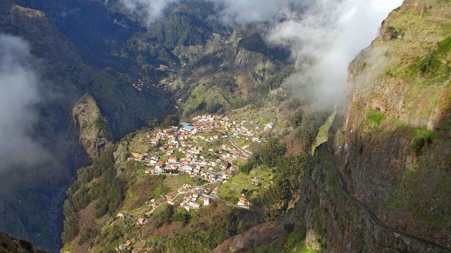 From Funchal: Nuns Valley, Monte and Sleigh Ride Tour - What the guides add to the morning