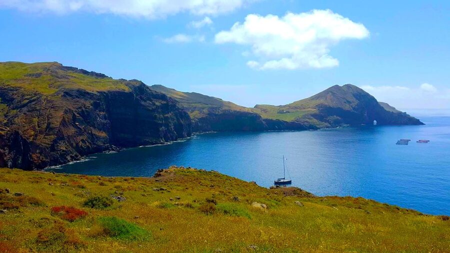 From Funchal: Ponta de São Lourenço/Caniçal Full-Day Hike - Why Ponta de São Lourenço looks unlike the rest of Madeira