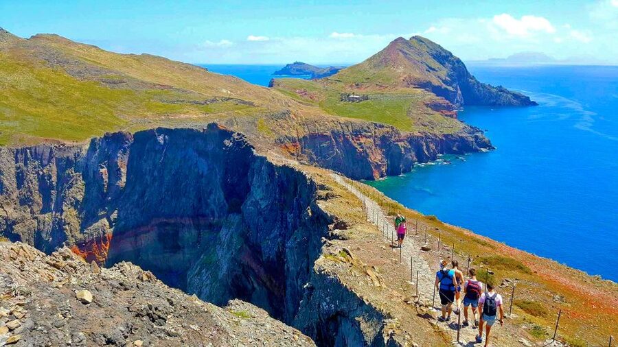 From Funchal: Ponta de São Lourenço/Caniçal Full-Day Hike - Walking into the peninsula’s volcanic scenery