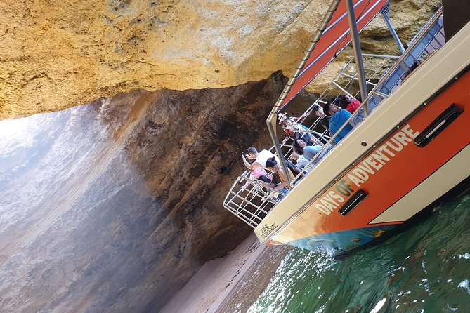 From Lagos: Benagil Caves Cruise on a Catamaran - The coastal run from Lagos to Benagil