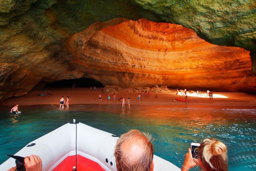 From Lagos: Benagil Sea Caves Tour with a Local Guide - The 30 to 40 minute run toward Benagil