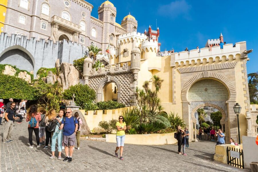 From Lisbon: Best of Sintra and Cascais Guided Day Tour - Leaving Lisbon for the Sintra Hills
