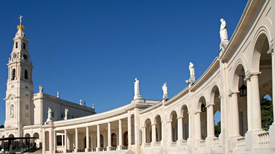 From Lisbon: Fátima, Batalha, Nazaré & Óbidos Full-Day Tour - Is $94 good value?