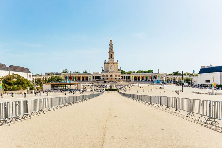 From Lisbon: Fatima Batalha Nazaré & Óbidos Small-Group Tour - Why this Lisbon day trip works