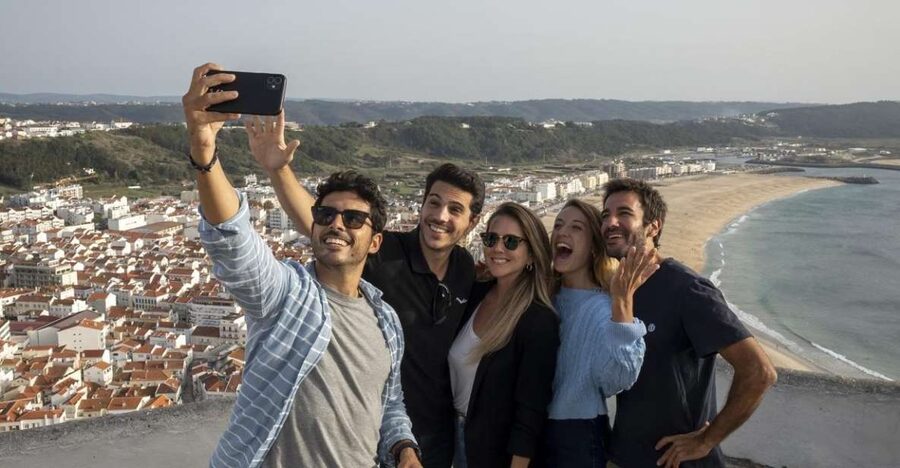 From Lisbon: Fátima, Nazaré and Sintra Guided Tour - Starting in central Lisbon