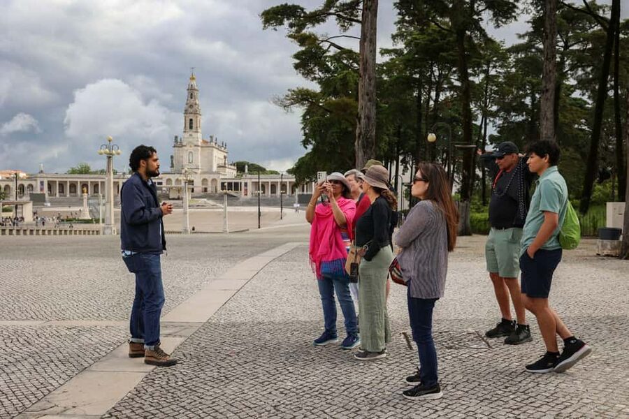 From Lisbon: Fátima, Óbidos, and Nazaré Small Group Day Tour - Why this day trip works from Lisbon