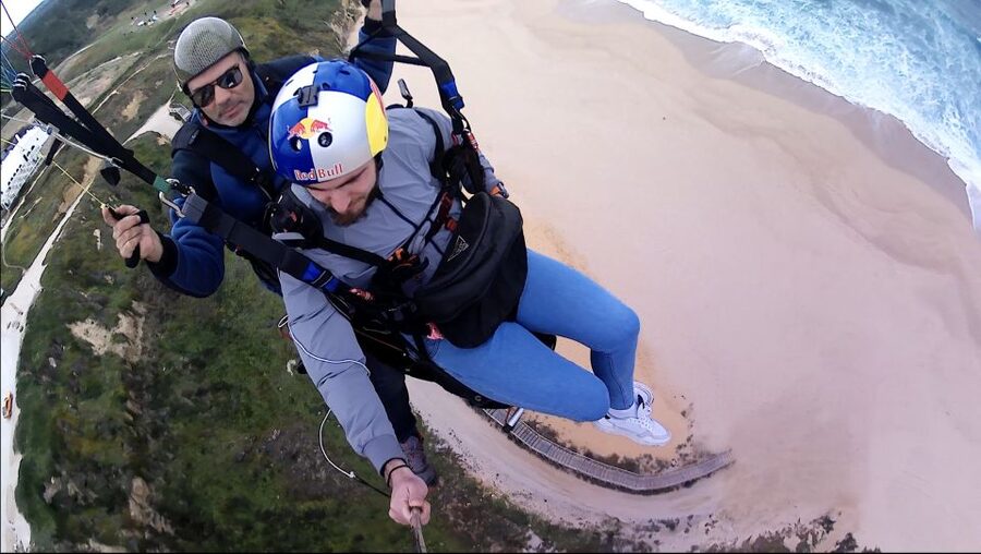 From Lisbon: Paragliding Tandem Flight - Choosing transport from Lisbon