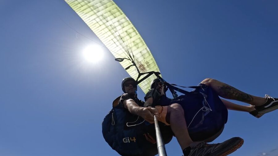 From Lisbon: Paragliding Tandem Flight - What to wear and bring