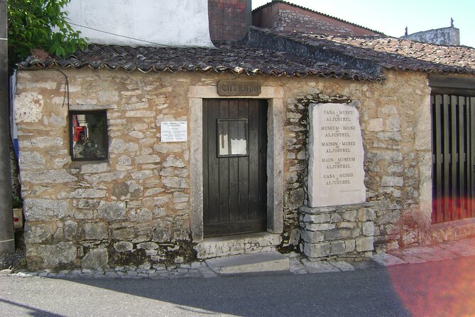 From Lisbon: Sanctuary of Fátima & the Little Shepherds Town - The Sanctuary of Fátima and the Chapel of the Apparitions