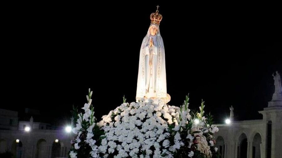 From Lisbon: Sanctuary of Fátima & the Little Shepherds Town - Guides, group size, and the overall feel