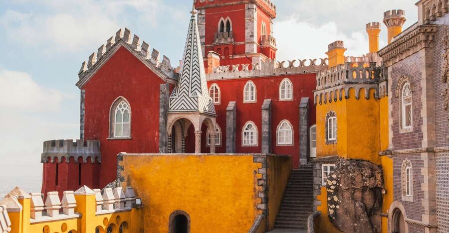 From Lisbon: Sintra and Portuguese Coast Private Day Tour - Lunch and the shift toward the Atlantic