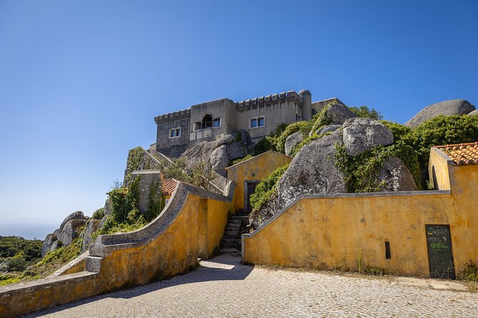 From Lisbon: Sintra, Pena Palace and Regaleira - Lunch in Sintra’s historic center