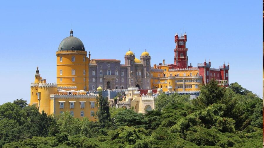 From Lisbon: Sintra Pena Regaleira Roca Cap Cascais Tour - Sintra town, pastries, and a choice to make