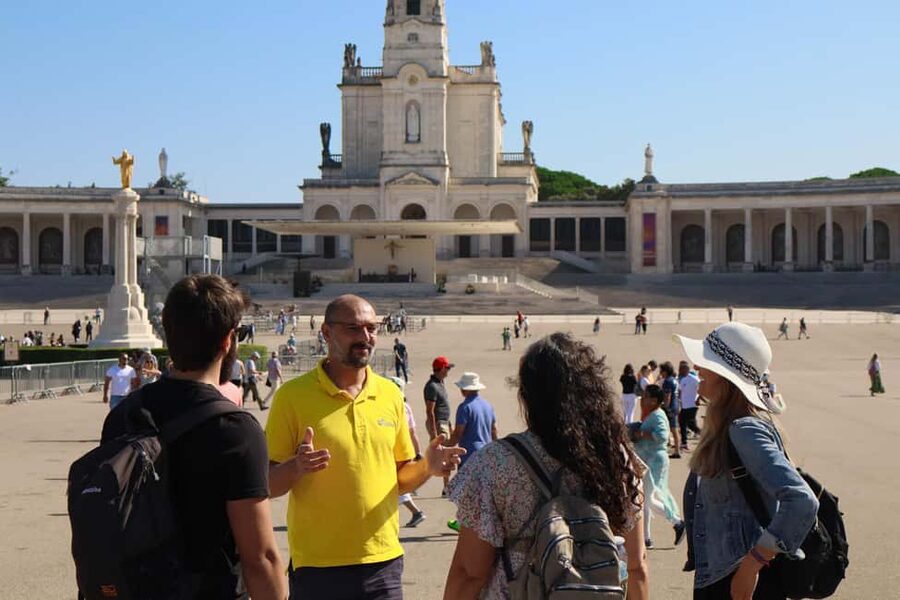 From Lisbon: Small Group Half-Day Fátima Tour - Aljustrel and the shepherd children’s homes