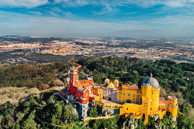 From Lisbon: Small Group to Pena Palace, Nazaré & Fátima - Who should book this experience