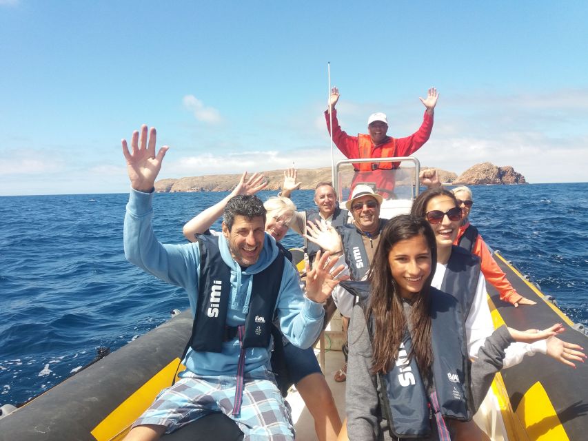 From Peniche: 1-Hour Cabo Carvoeiro Boat Tour - The rock formations at Náu do Corvos