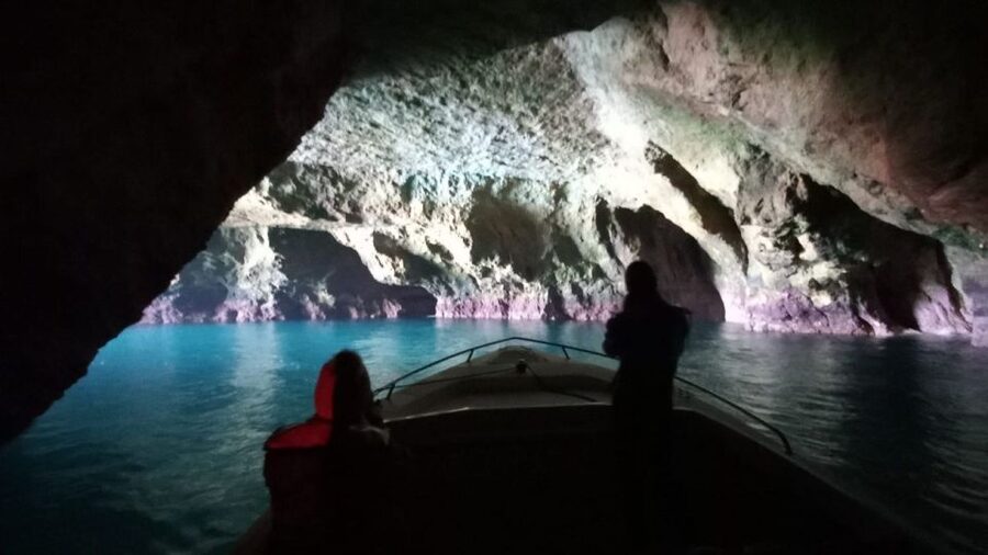 From Portimão: Algar de Benagil and Sea Caves Boat Tour - Entering Algar de Benagil