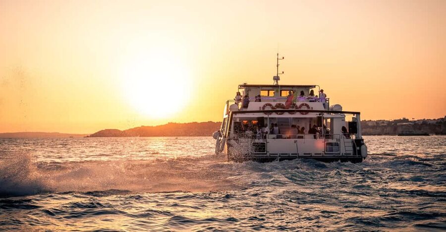 From Portimão: Benagil Sunset Cruise - The Sunset Ride Back to Portimão