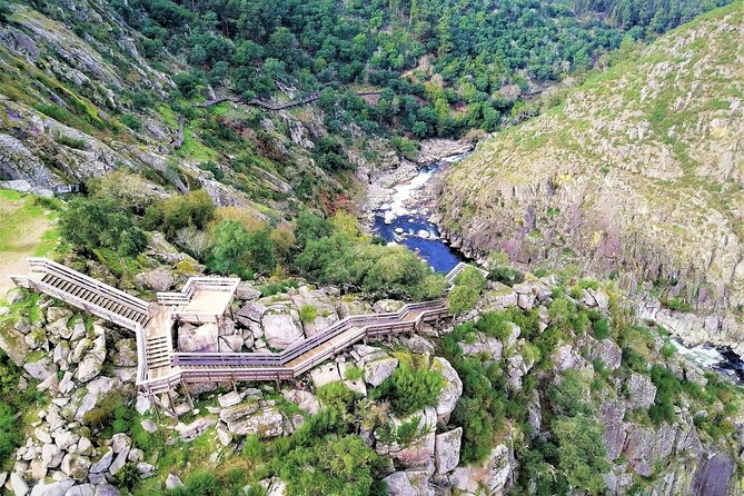 From Porto: 516 Arouca Bridge and Paiva Walkways Guided Tour - Walking the Paiva route from Alvarenga to Vau