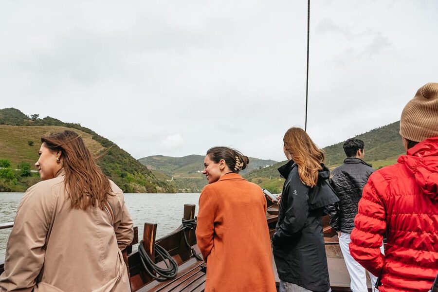 From Porto: Douro Valley Wine Tour with Lunch and Cruise - Porto pickup and the road to Amarante